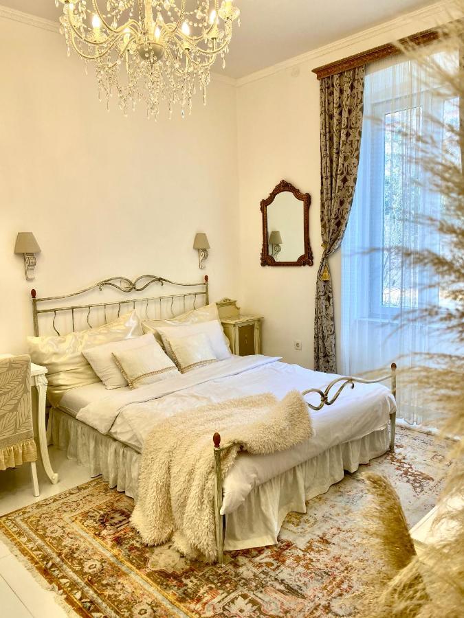 Petite Boudoir * 奥帕提亚